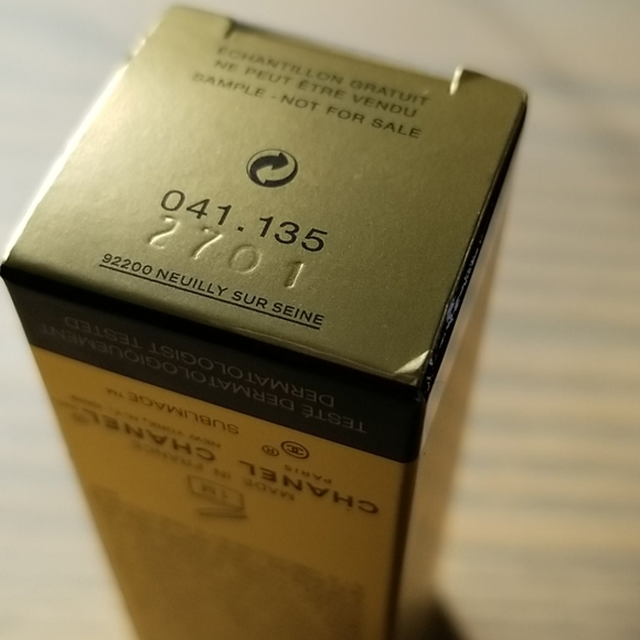 CHANEL SUBLIMAGE LA CRÈME Travel Size - Picture 5 of 5